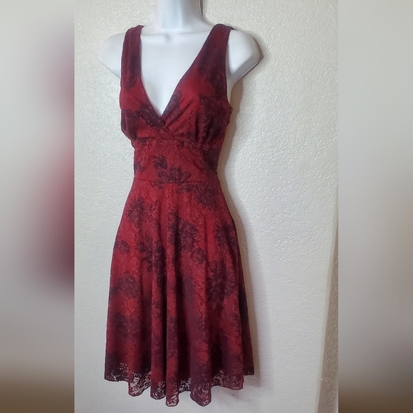 Vintage Ruby Velvet Red Floral Lace Double V Elegant Jackie O Midi Dress Medium - Picture 2 of 6